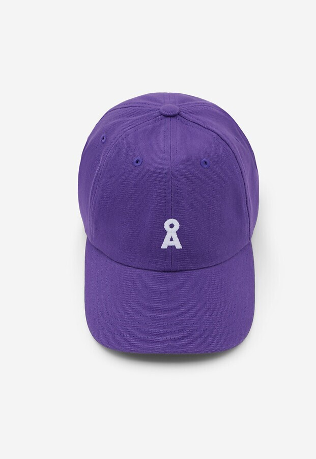 Cap "Yenaas Bold" - pungent purple